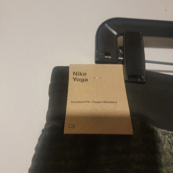 Nike Men's Dri-Fit Yoga 3/4 Length Cropped Pants Green DD2178-355 Size XXL-TALL - Picture 5 of 7